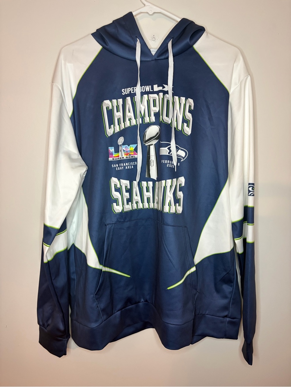 Seattle Seahawks Navy & White Super Bowl Champions Pullover Hoodie